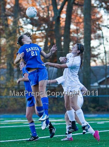 Thumbnail 2 in Darien @ Bunnell (CIAC Class L Quarterfinal) photogallery.
