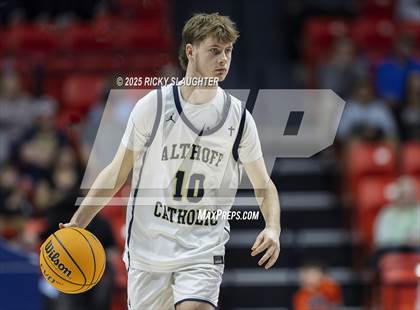 Thumbnail 1 in Althoff Catholic vs. Dyett (IHSA Class 2A Final) photogallery.