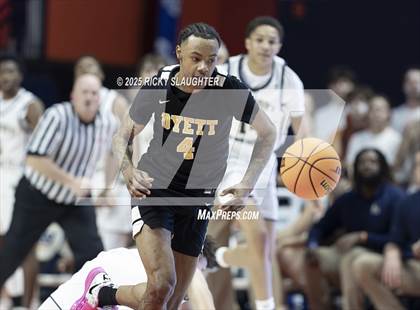 Thumbnail 3 in Althoff Catholic vs. Dyett (IHSA Class 2A Final) photogallery.