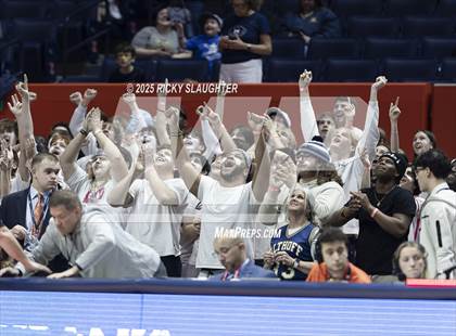 Thumbnail 2 in Althoff Catholic vs. Dyett (IHSA Class 2A Final) photogallery.