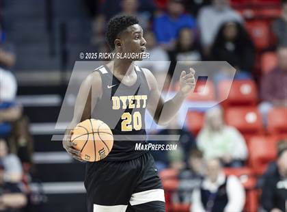 Thumbnail 2 in Althoff Catholic vs. Dyett (IHSA Class 2A Final) photogallery.