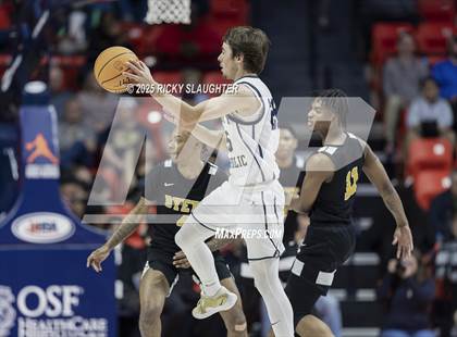 Thumbnail 2 in Althoff Catholic vs. Dyett (IHSA Class 2A Final) photogallery.