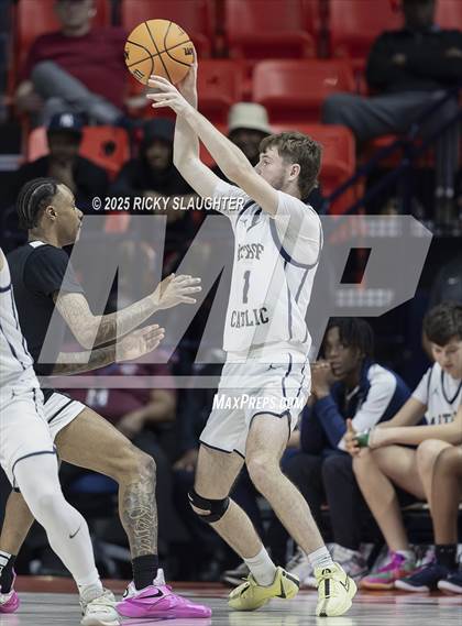 Thumbnail 3 in Althoff Catholic vs. Dyett (IHSA Class 2A Final) photogallery.