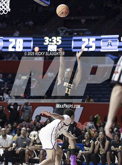 Thumbnail 2 in Althoff Catholic vs. Dyett (IHSA Class 2A Final) photogallery.