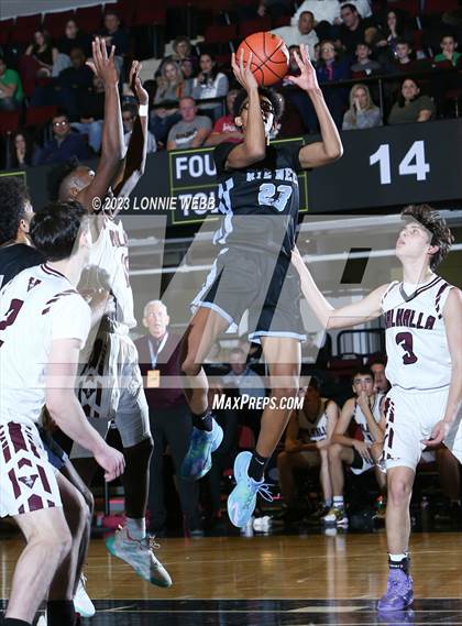 Thumbnail 1 in Rye Neck vs Valhalla (Section 1 Class B Semifinal) photogallery.
