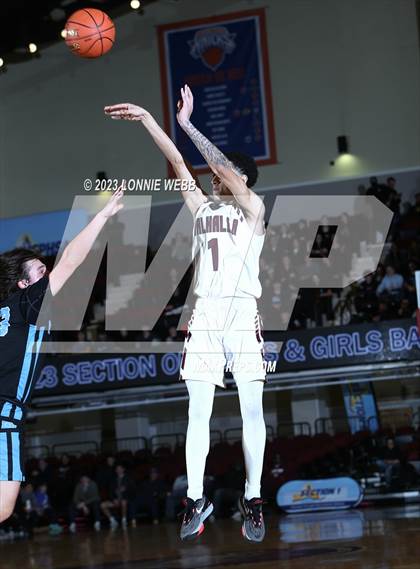Thumbnail 2 in Rye Neck vs Valhalla (Section 1 Class B Semifinal) photogallery.