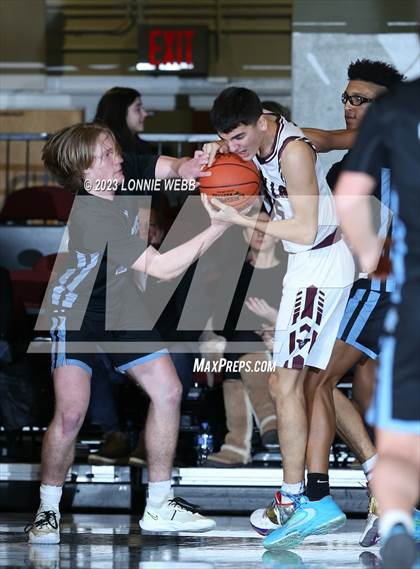 Thumbnail 2 in Rye Neck vs Valhalla (Section 1 Class B Semifinal) photogallery.