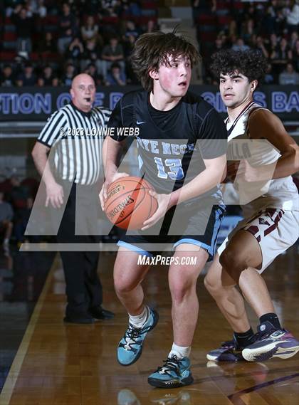 Thumbnail 3 in Rye Neck vs Valhalla (Section 1 Class B Semifinal) photogallery.