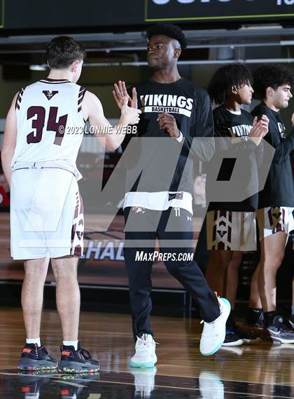 Thumbnail 1 in Rye Neck vs Valhalla (Section 1 Class B Semifinal) photogallery.