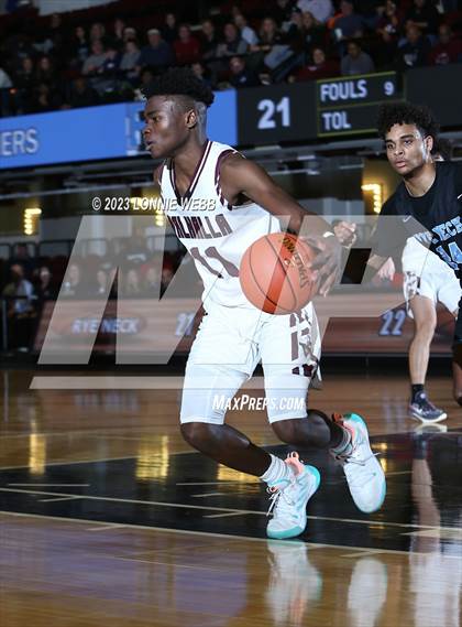 Thumbnail 2 in Rye Neck vs Valhalla (Section 1 Class B Semifinal) photogallery.