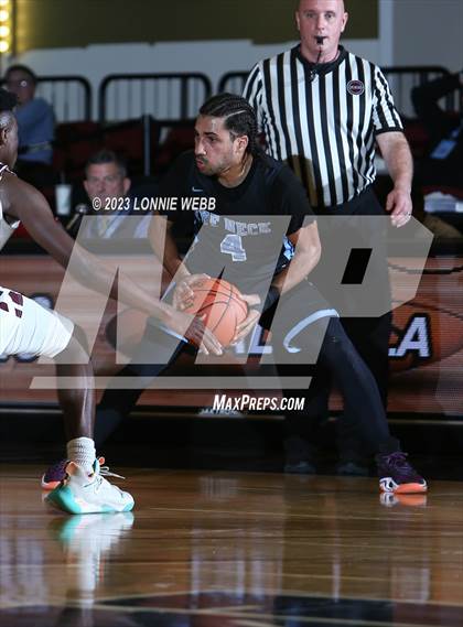 Thumbnail 1 in Rye Neck vs Valhalla (Section 1 Class B Semifinal) photogallery.