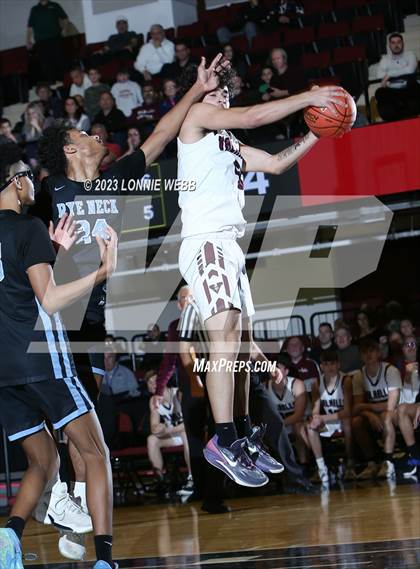 Thumbnail 2 in Rye Neck vs Valhalla (Section 1 Class B Semifinal) photogallery.