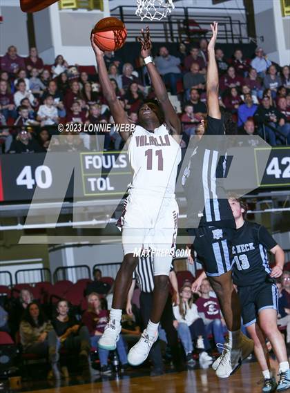 Thumbnail 1 in Rye Neck vs Valhalla (Section 1 Class B Semifinal) photogallery.