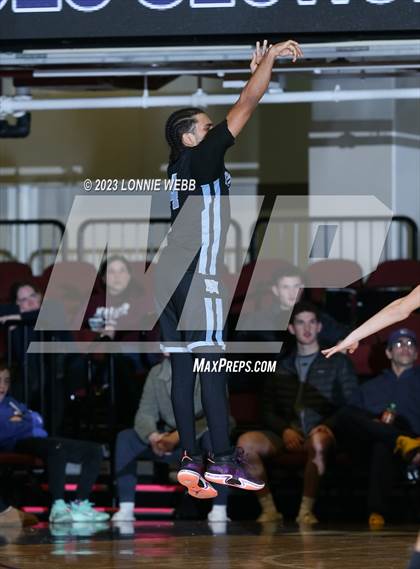Thumbnail 1 in Rye Neck vs Valhalla (Section 1 Class B Semifinal) photogallery.