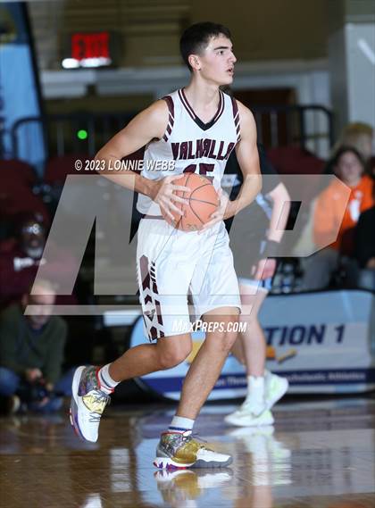 Thumbnail 1 in Rye Neck vs Valhalla (Section 1 Class B Semifinal) photogallery.