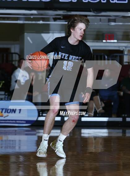 Thumbnail 1 in Rye Neck vs Valhalla (Section 1 Class B Semifinal) photogallery.