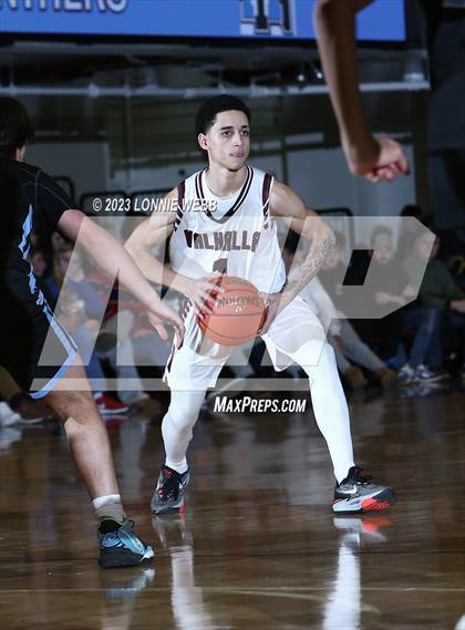 Thumbnail 1 in Rye Neck vs Valhalla (Section 1 Class B Semifinal) photogallery.