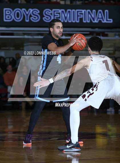 Thumbnail 1 in Rye Neck vs Valhalla (Section 1 Class B Semifinal) photogallery.