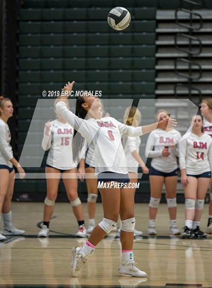 Thumbnail 3 in San Joaquin Memorial vs Kerman (Patriot Varsity Tournament) photogallery.