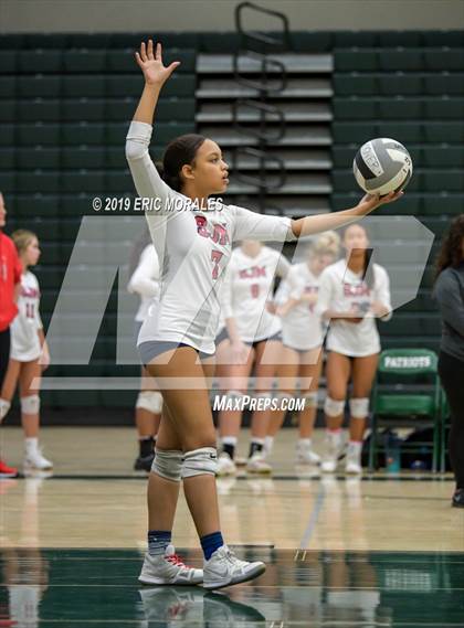 Thumbnail 2 in San Joaquin Memorial vs Kerman (Patriot Varsity Tournament) photogallery.