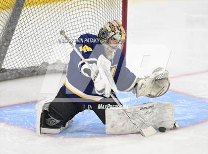 Thumbnail 3 in Woodstock Academy vs. North Haven (CIAC DII Final) photogallery.