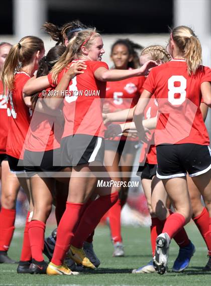 Thumbnail 3 in Huntington Beach @ Mater Dei (CIF-SS D1 Playoffs) photogallery.