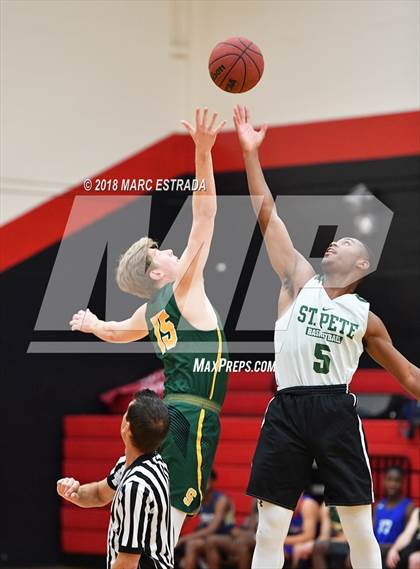 Thumbnail 1 in 2018 Pinellas County Public vs Private School Senior Showcase photogallery.