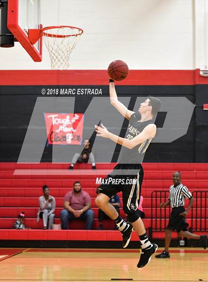 Thumbnail 2 in 2018 Pinellas County Public vs Private School Senior Showcase photogallery.