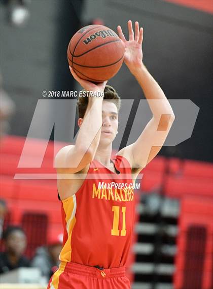 Thumbnail 3 in 2018 Pinellas County Public vs Private School Senior Showcase photogallery.
