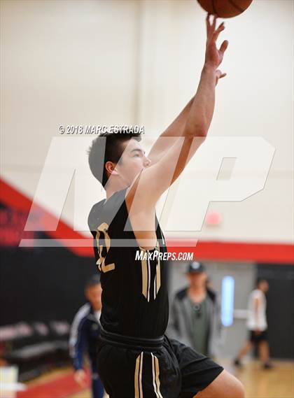 Thumbnail 2 in 2018 Pinellas County Public vs Private School Senior Showcase photogallery.