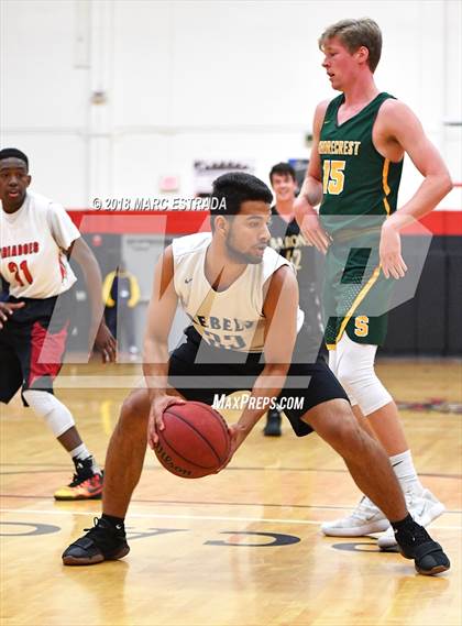 Thumbnail 1 in 2018 Pinellas County Public vs Private School Senior Showcase photogallery.