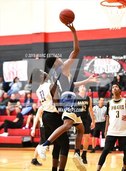 Thumbnail 3 in 2018 Pinellas County Public vs Private School Senior Showcase photogallery.
