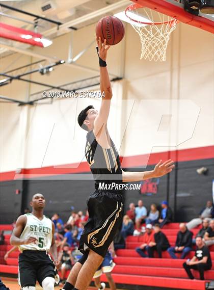 Thumbnail 3 in 2018 Pinellas County Public vs Private School Senior Showcase photogallery.