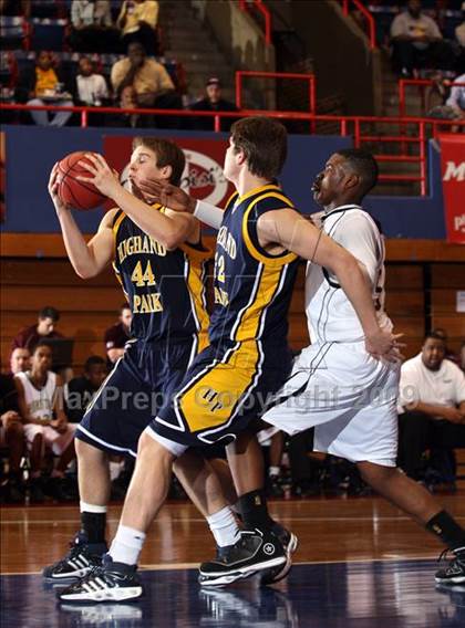 Thumbnail 2 in Highland Park vs Pinkston (Dallas Basketball Classic) photogallery.