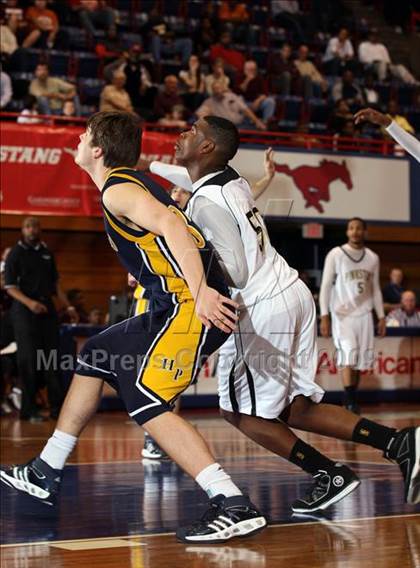 Thumbnail 1 in Highland Park vs Pinkston (Dallas Basketball Classic) photogallery.