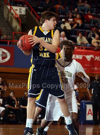 Thumbnail 1 in Highland Park vs Pinkston (Dallas Basketball Classic) photogallery.