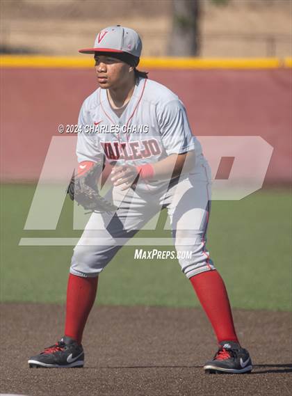Thumbnail 3 in Cardinal Newman vs. Vallejo (CIF NCS D2 1st Round) photogallery.