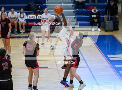 Thumbnail 3 in Sammamish vs. Seattle Academy photogallery.