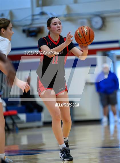 Thumbnail 2 in Sammamish vs. Seattle Academy photogallery.