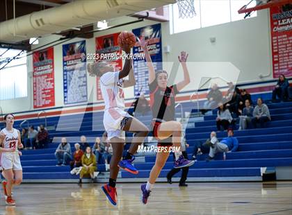 Thumbnail 3 in Sammamish vs. Seattle Academy photogallery.