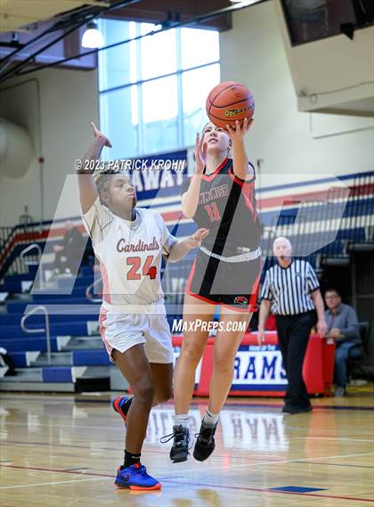 Thumbnail 1 in Sammamish vs. Seattle Academy photogallery.
