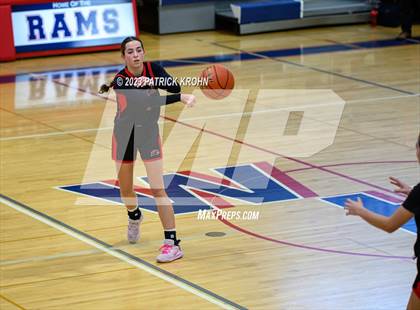 Thumbnail 3 in Sammamish vs. Seattle Academy photogallery.