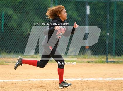 Thumbnail 3 in Jane Addams Campus vs Scholars Academy (PSAL Division B Semifinal) photogallery.