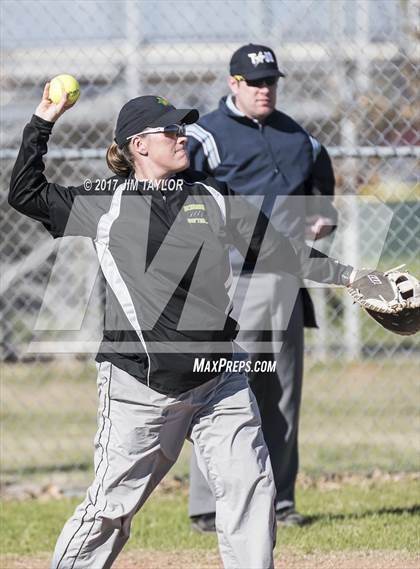 Thumbnail 2 in Benbrook vs Santo (Millsap Tournament) photogallery.