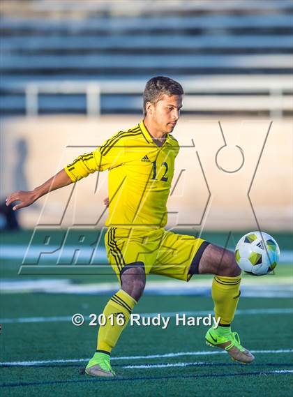 Thumbnail 3 in Lee vs. Stratford (UIL 5A Bi-District Playoff) photogallery.