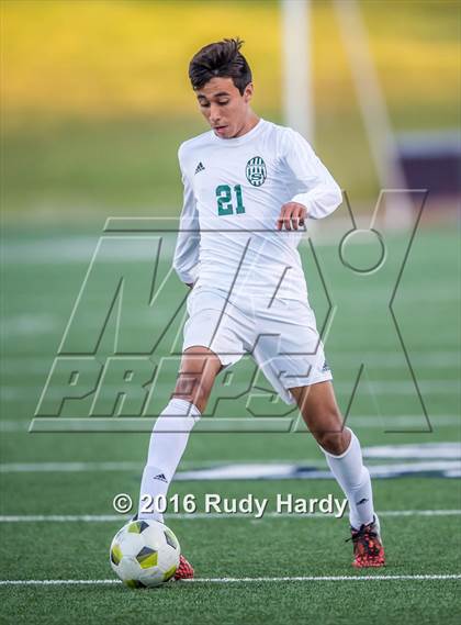 Thumbnail 3 in Lee vs. Stratford (UIL 5A Bi-District Playoff) photogallery.