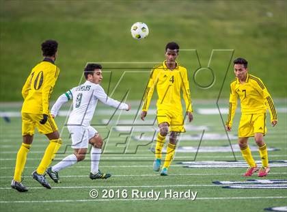 Thumbnail 2 in Lee vs. Stratford (UIL 5A Bi-District Playoff) photogallery.