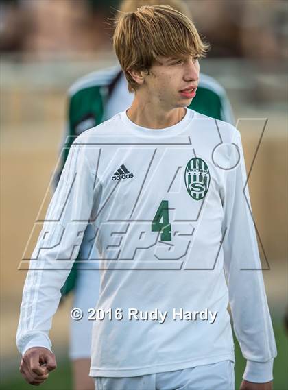 Thumbnail 2 in Lee vs. Stratford (UIL 5A Bi-District Playoff) photogallery.