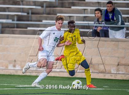 Thumbnail 3 in Lee vs. Stratford (UIL 5A Bi-District Playoff) photogallery.
