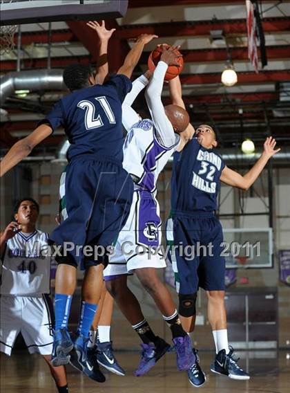 Thumbnail 3 in Chino Hills vs Rancho Cucamonga (Inland Empire Classic) photogallery.